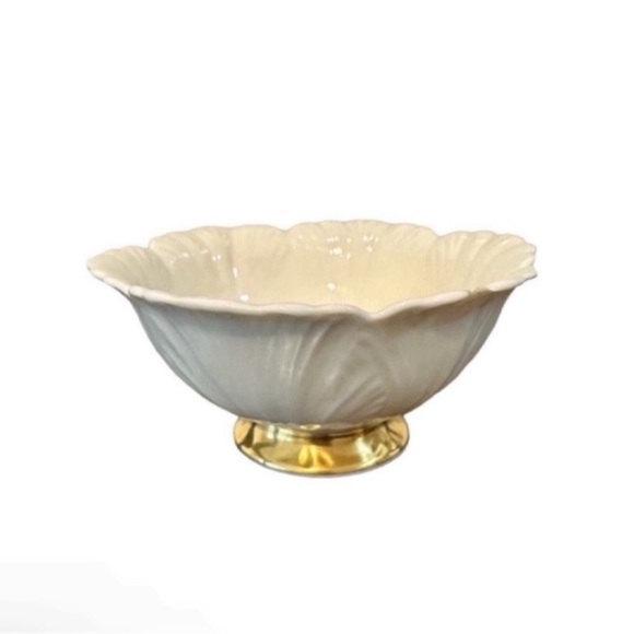 Vintage Other - Vintage Lenox Dorian Ivory Cabbage Leaf Scalloped Dish Bowl with Gold Trim